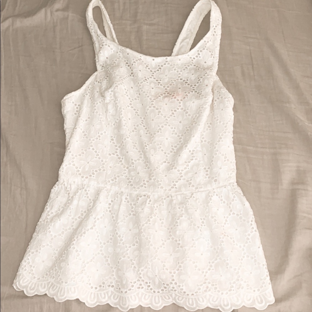 white lily pulitzer summer top!!